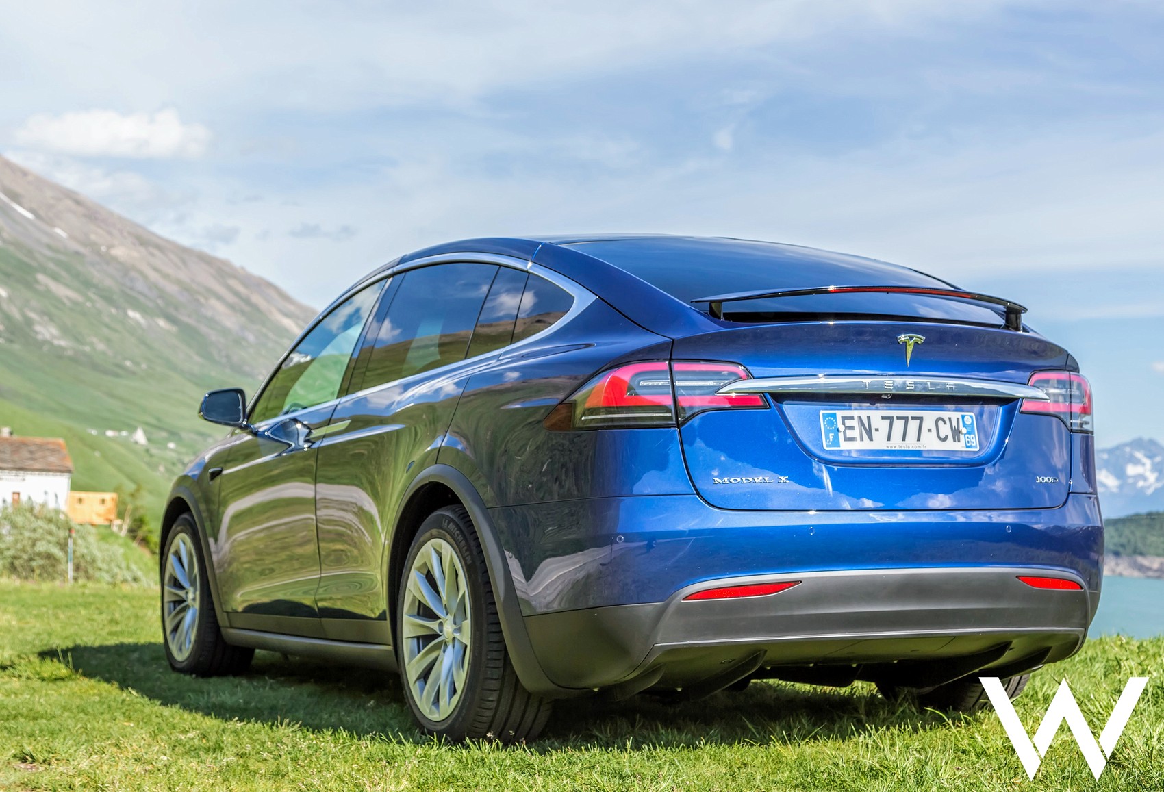 Roadtrippen Door De Bergen In Een Tesla Het Ultieme Rijden