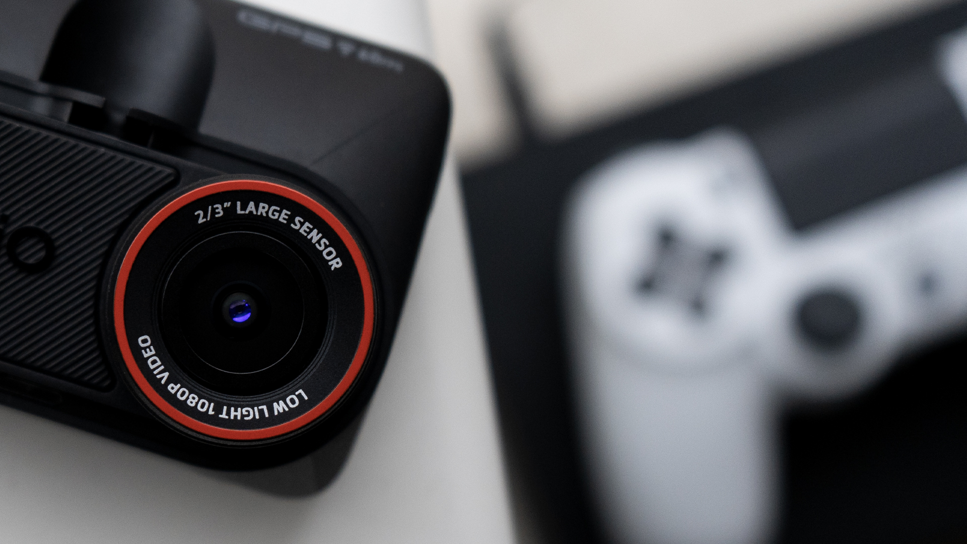 Mio MiVue 866 Dash Cam