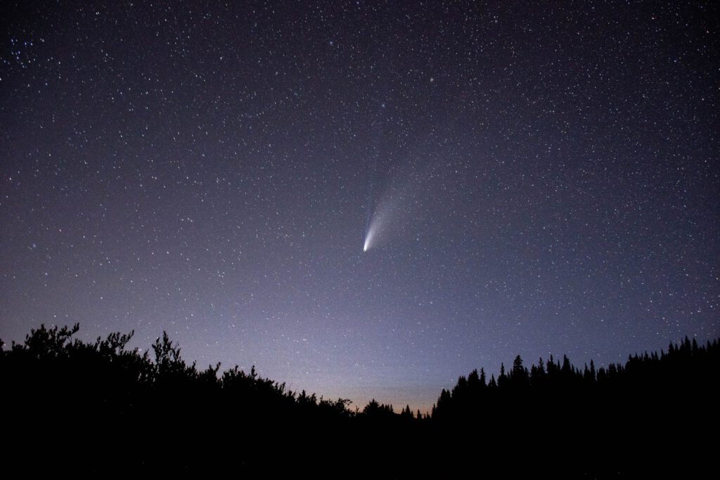 Astronomen zijn door het dolle heen door deze unieke komeet
