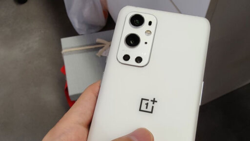 OnePlus 9 Pro wit