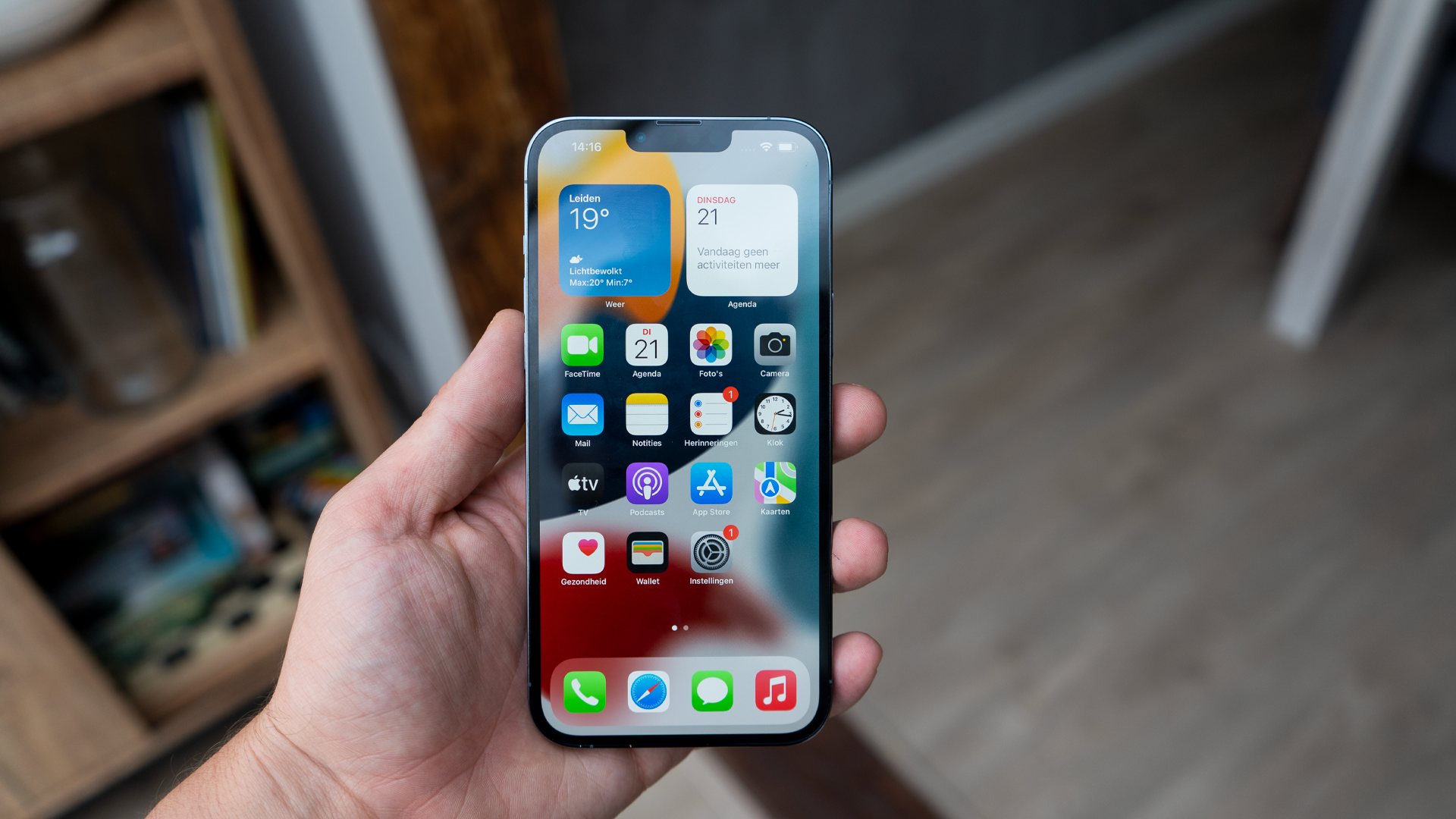 iPhone 13 Pro Max apple ios 16