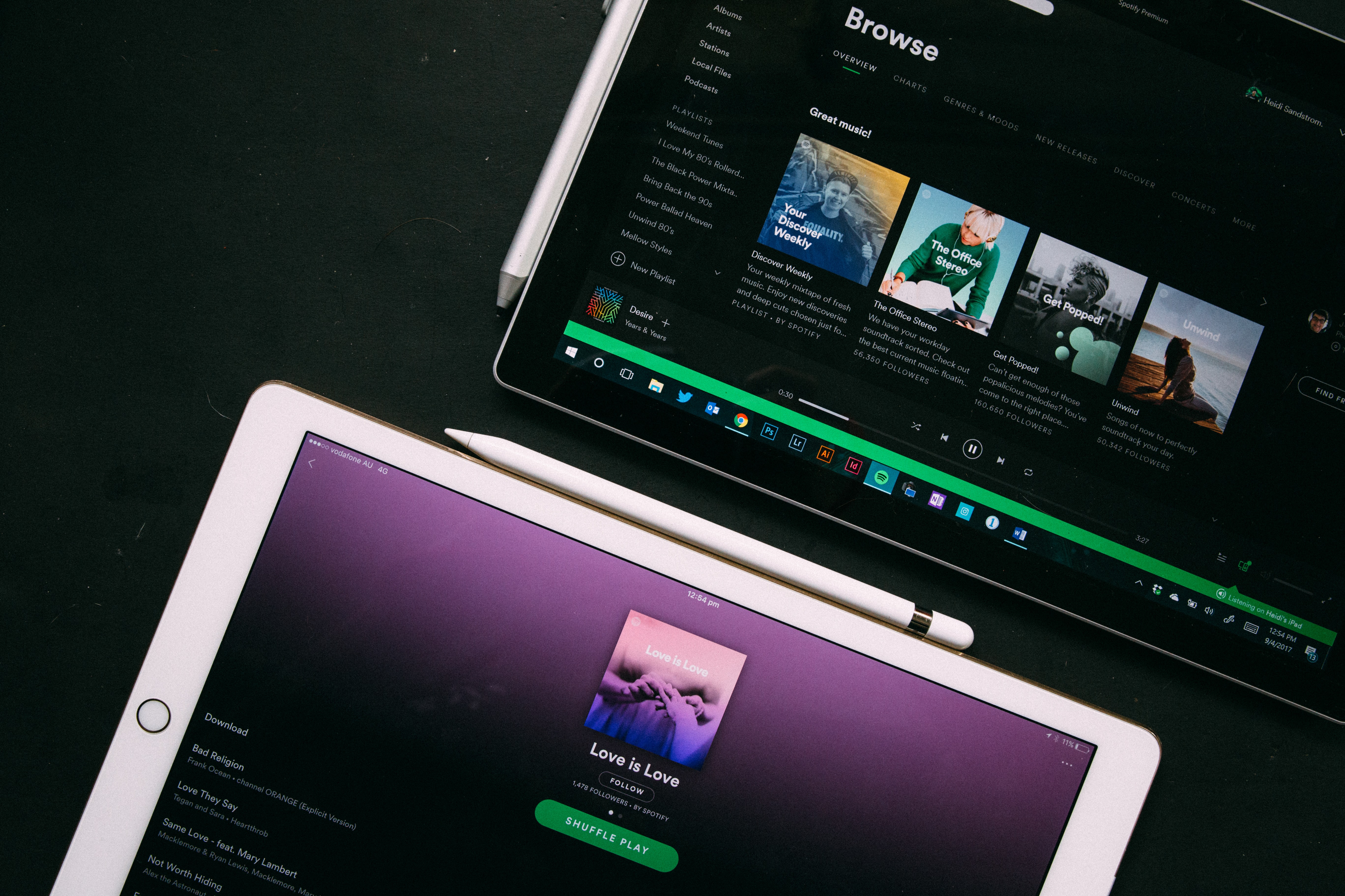 Geladen Van toepassing zijn Foto Spotify vs Apple Music: welke streamingdienst is de absolute koning?