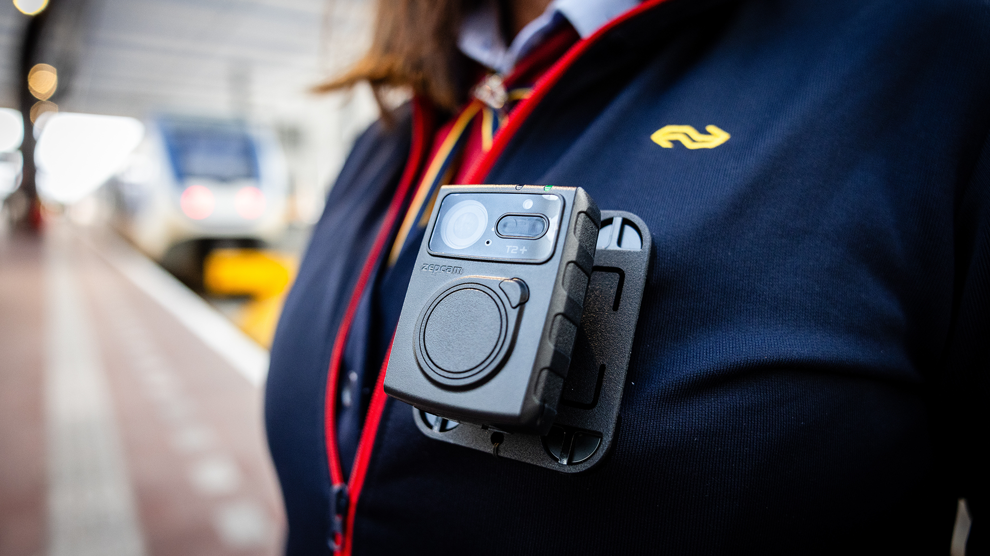 NS aan de bodycam: vijf belangrijke vragen beantwoord over de camera