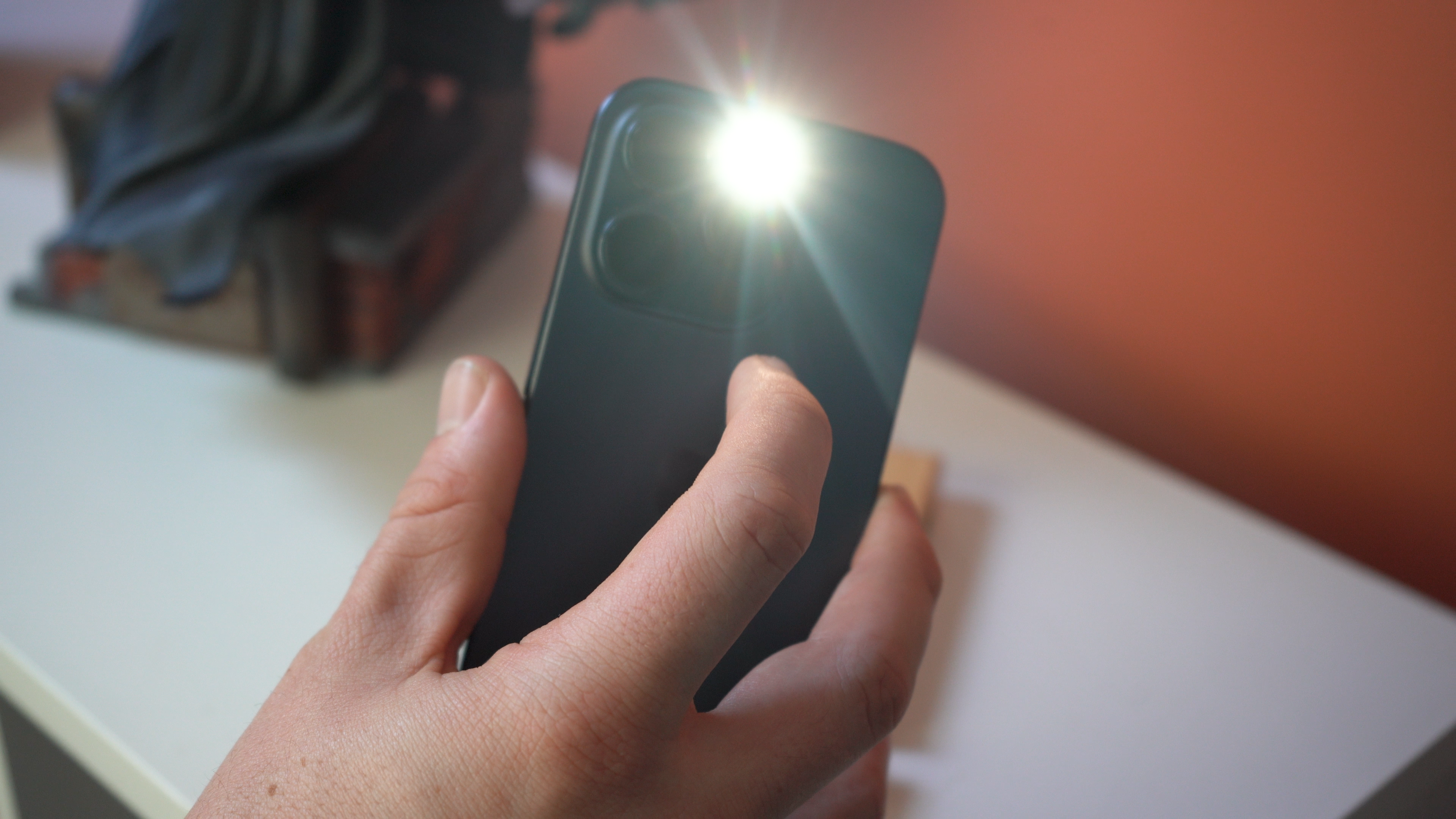 iPhone 15 Pro heeft geheim knopje waar je niemand over hoort