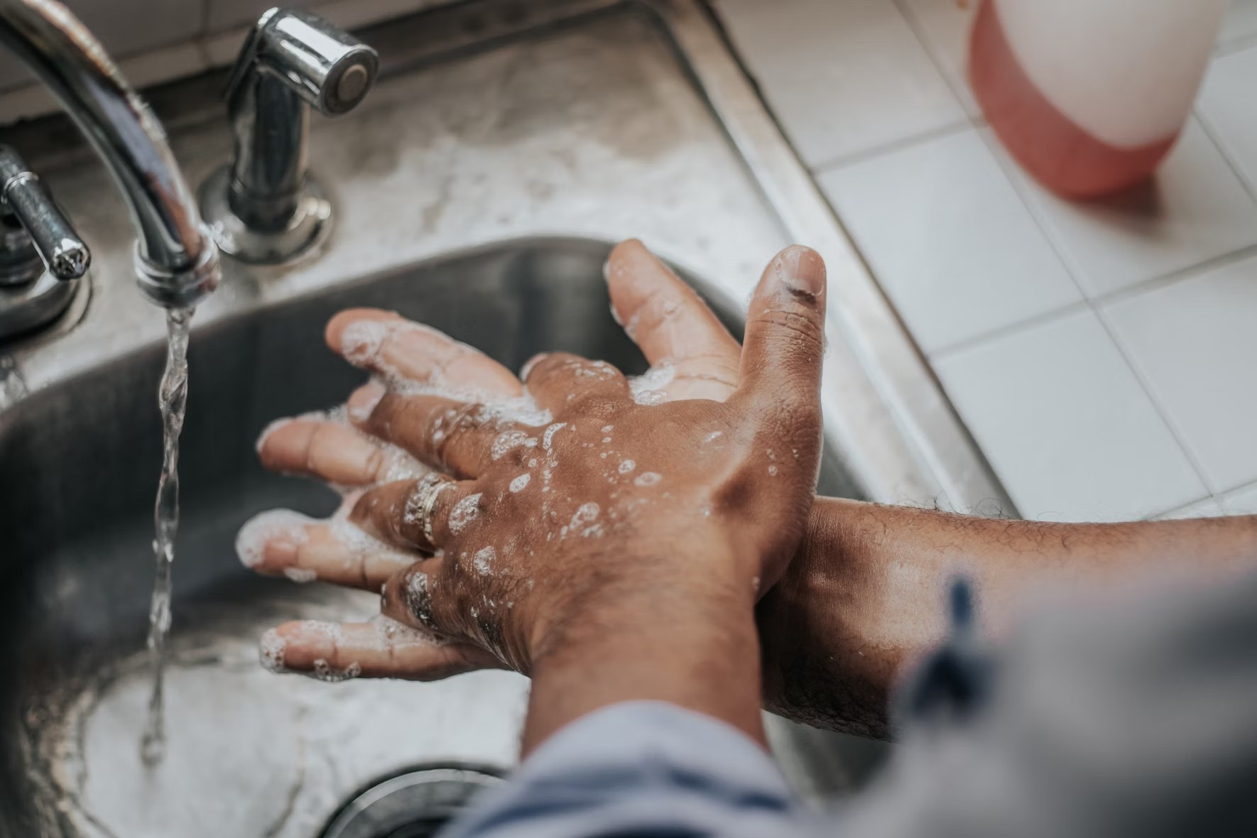 Is handen wassen slecht voor de hersenen?