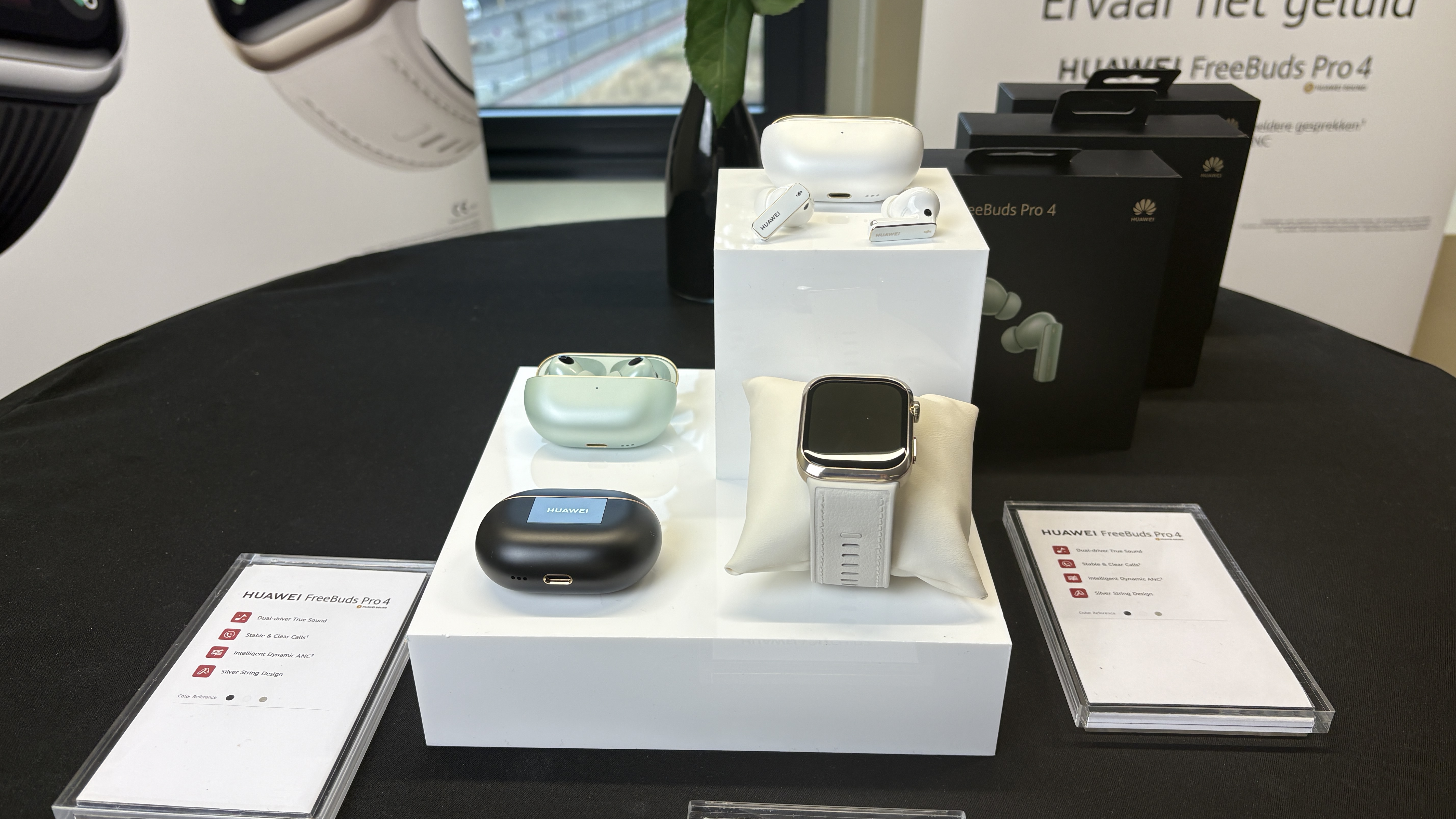 Huawei presenteert nieuwe vouwtelefoon en bijzondere smartwatch