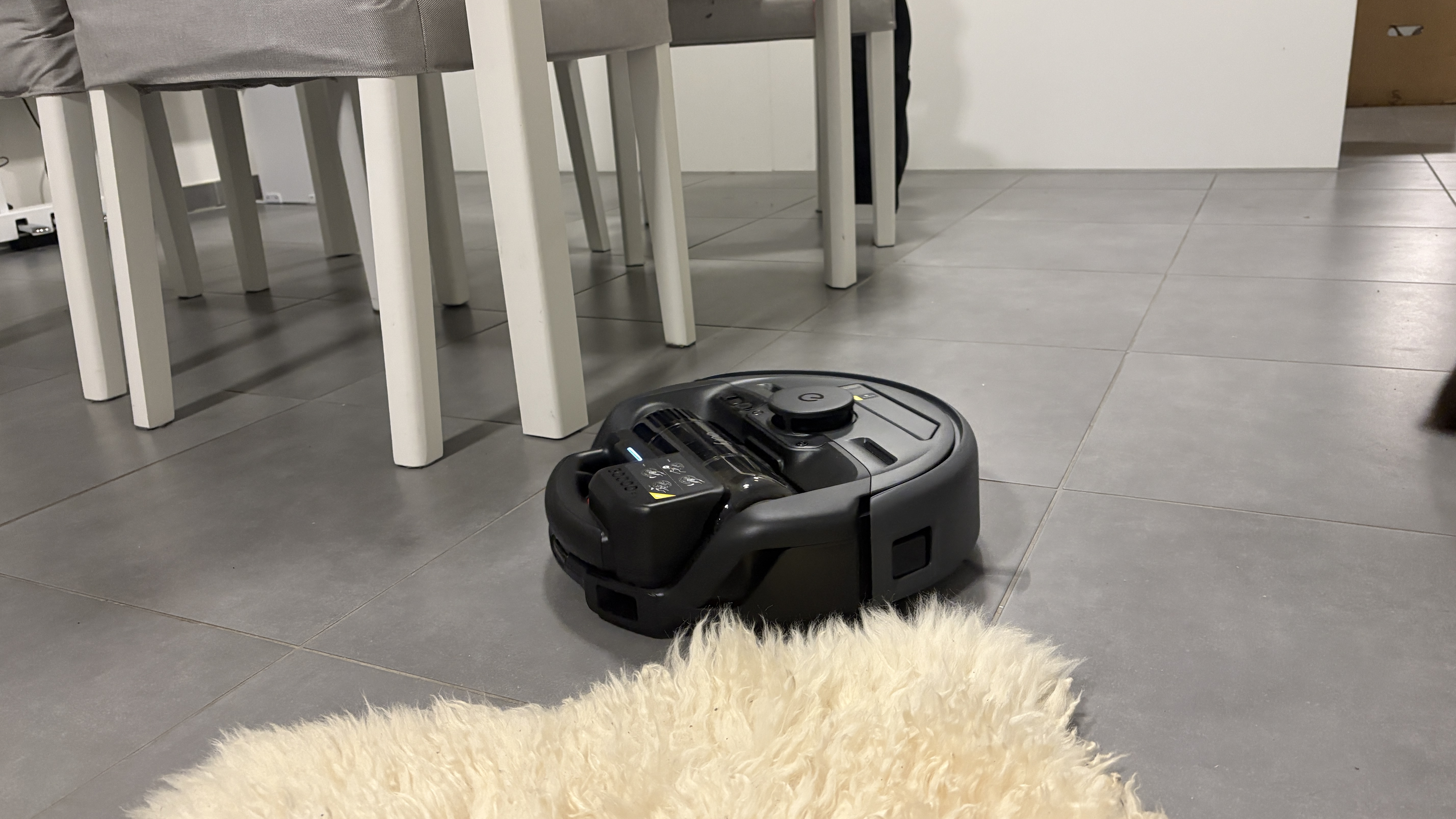 Deze Eufy stofzuiger is een robot- en steelstofzuiger in één (review)