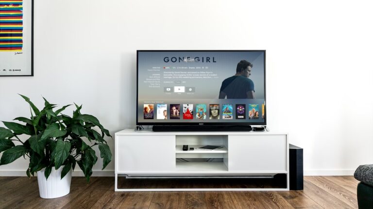 Zo voorkom je dat je Samsung en LG smart-tv je bespioneert