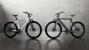 Het Britse Raileigh heeft een nieuwe elektrische fiets onthuld. Naast een VanMoof-DNA komt er ook een optioneel abonnement bij kijken.