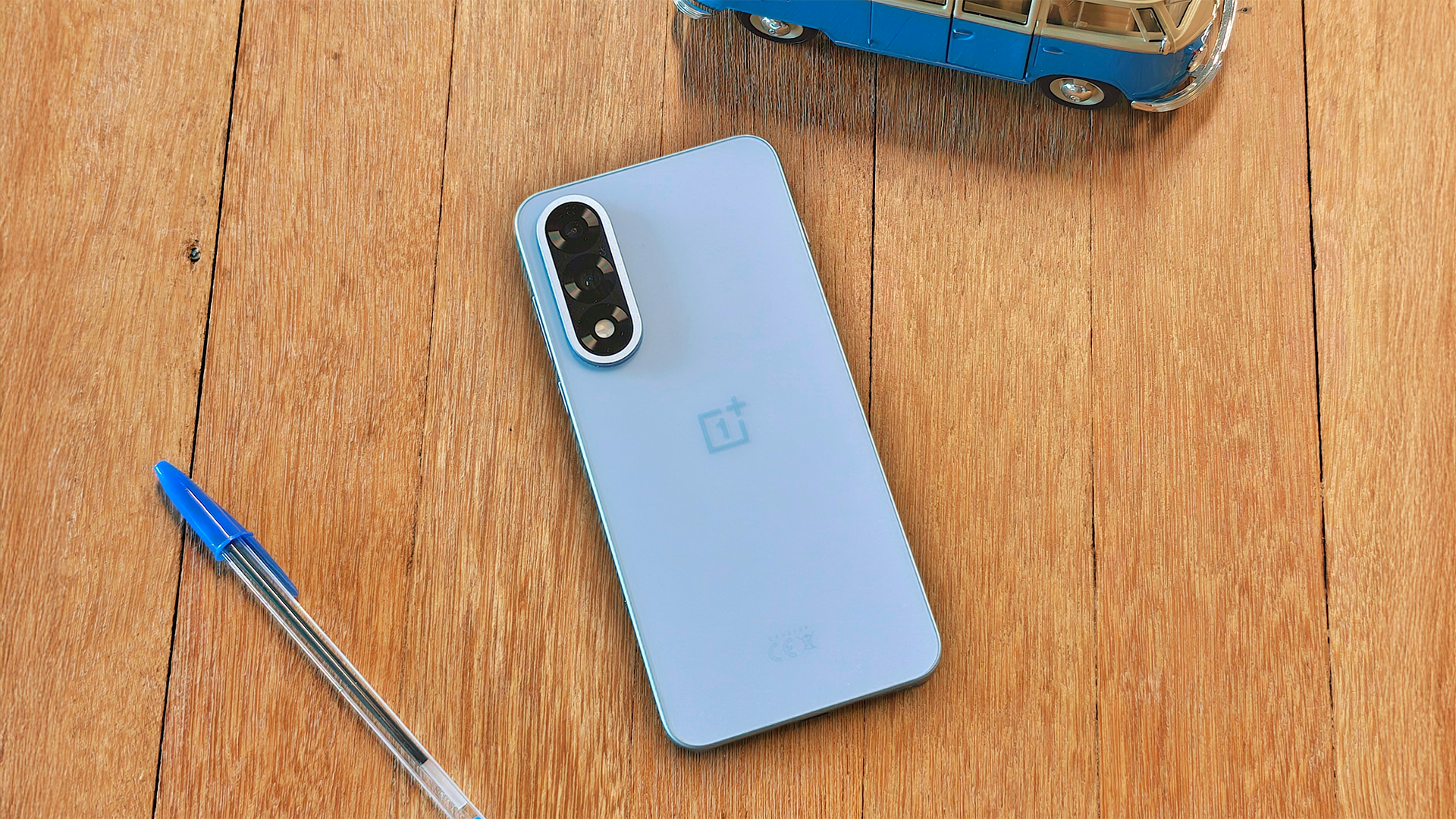 OnePlus Nord 5 (review): bijzonder goed in saai zijn