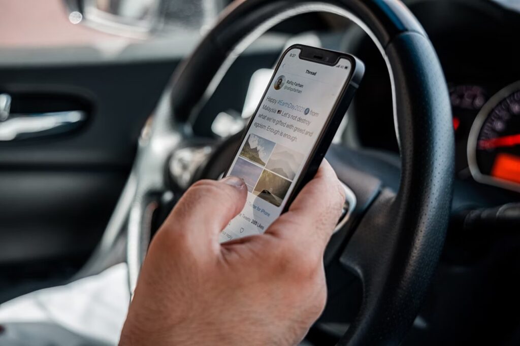Android Auto heeft een aantal handige handsfree-functies die je met je smartphone wil gebruiken. Deze maken je reis makkelijker.