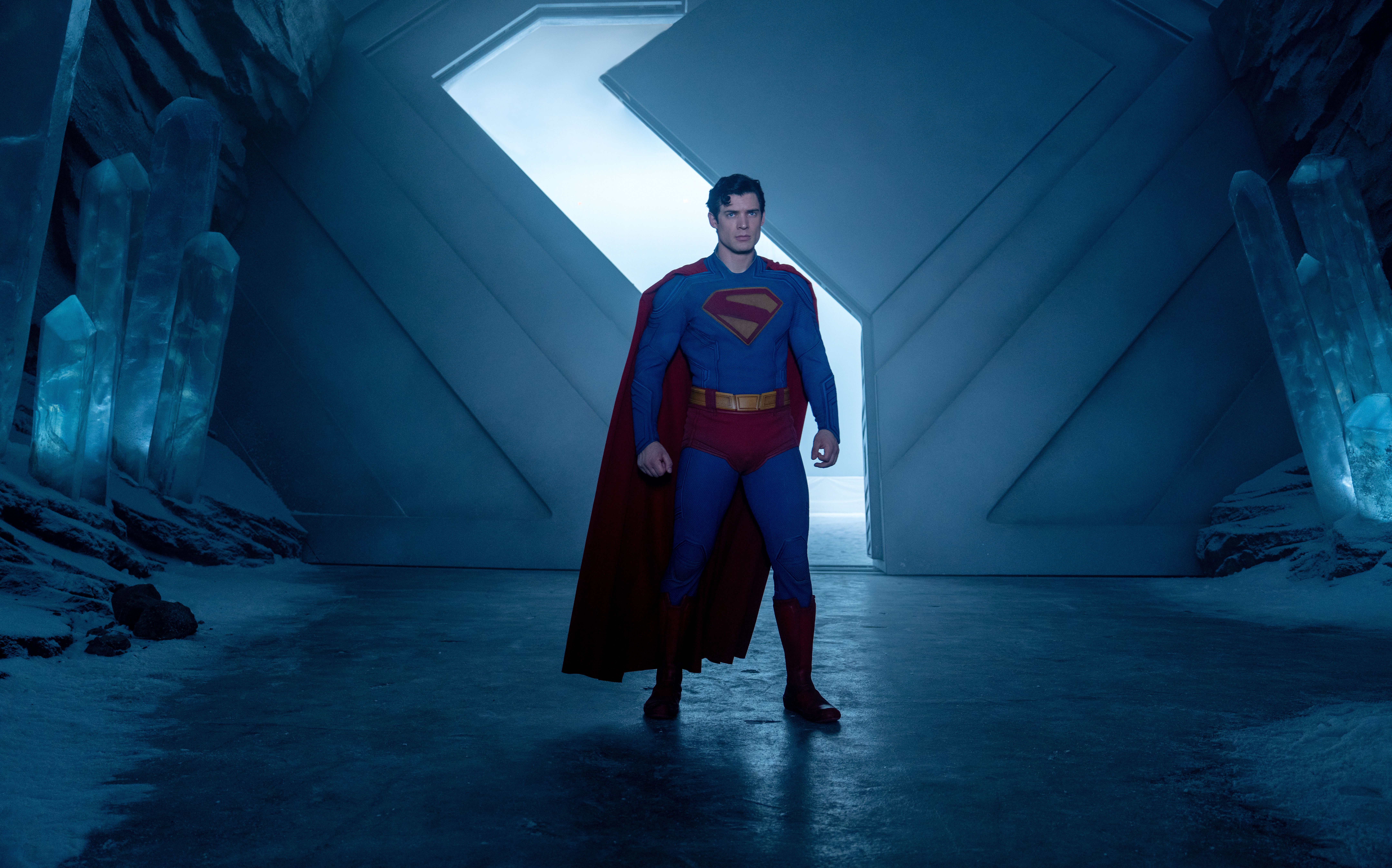 Superman heeft een hoop verwachtingen en beloftes om waar te maken. Kan het succesvol een nieuw filmisch universum opzetten?