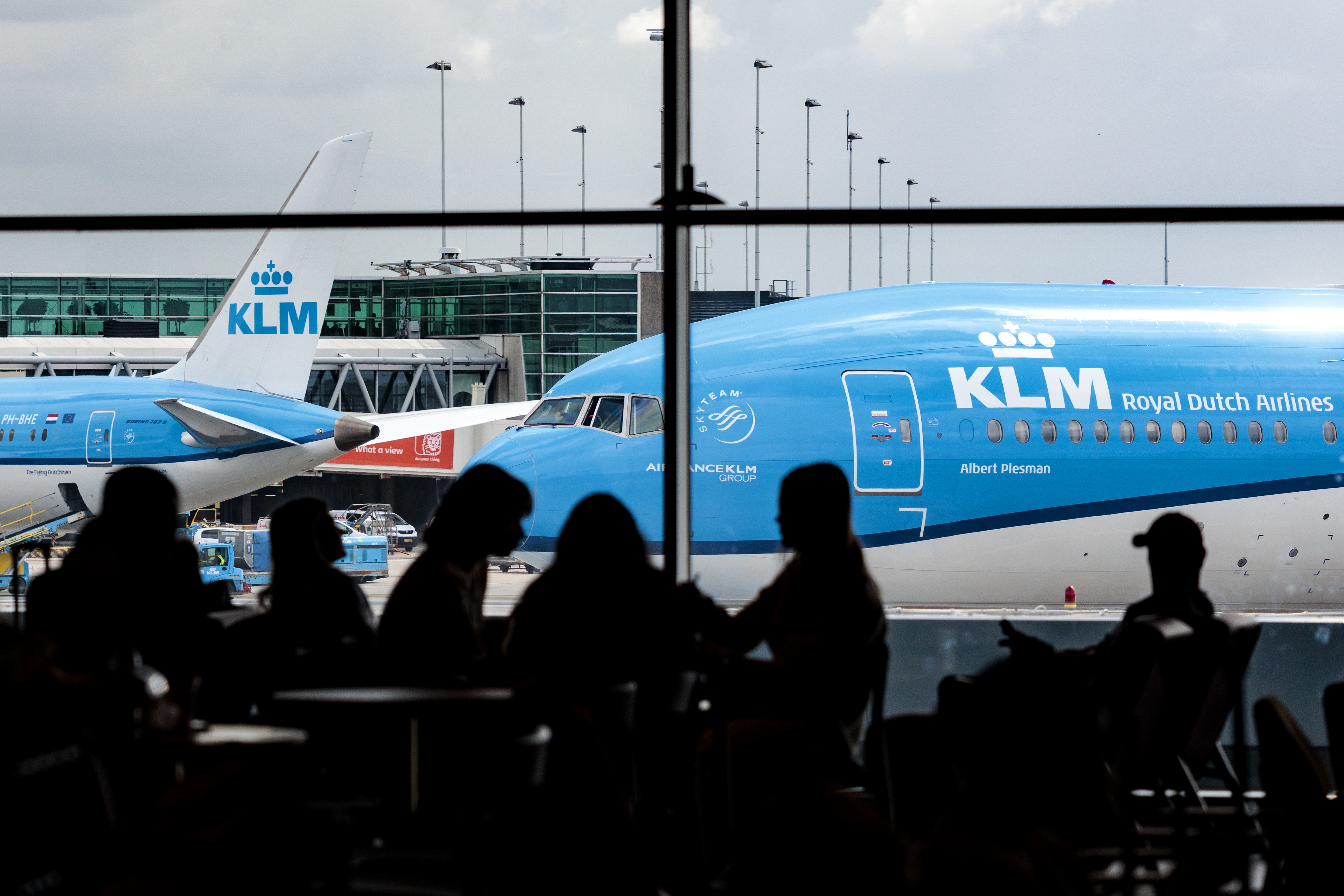 Gegevens van KLM-passagiers liggen op straat door datalek