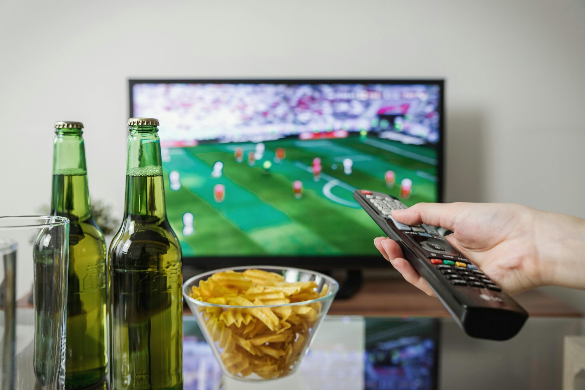 Optimaal genieten van voetbal op je smart-tv doe je zo