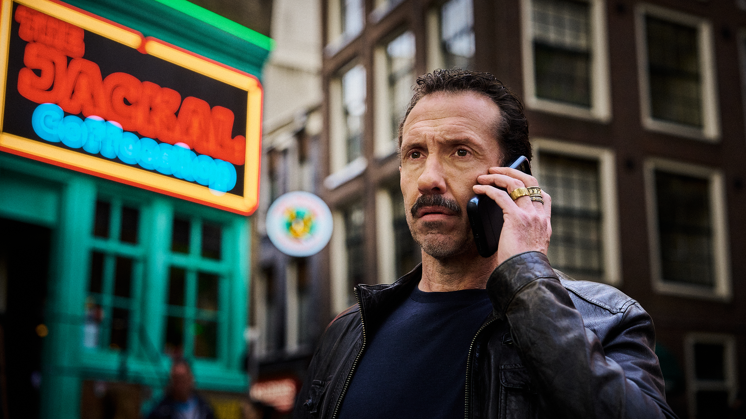Netflix toont eerste beelden van nieuwe serie Undercover-makers
