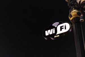 Waar je voor op moet passen bij gratis wifi