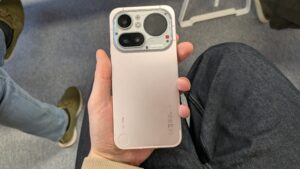 Vorige week kondigde Nothing de Pro variant van hun inmiddels uitgebrachte Phone (4a) aan en laat zien dat het een nieuwe richting op gaat.