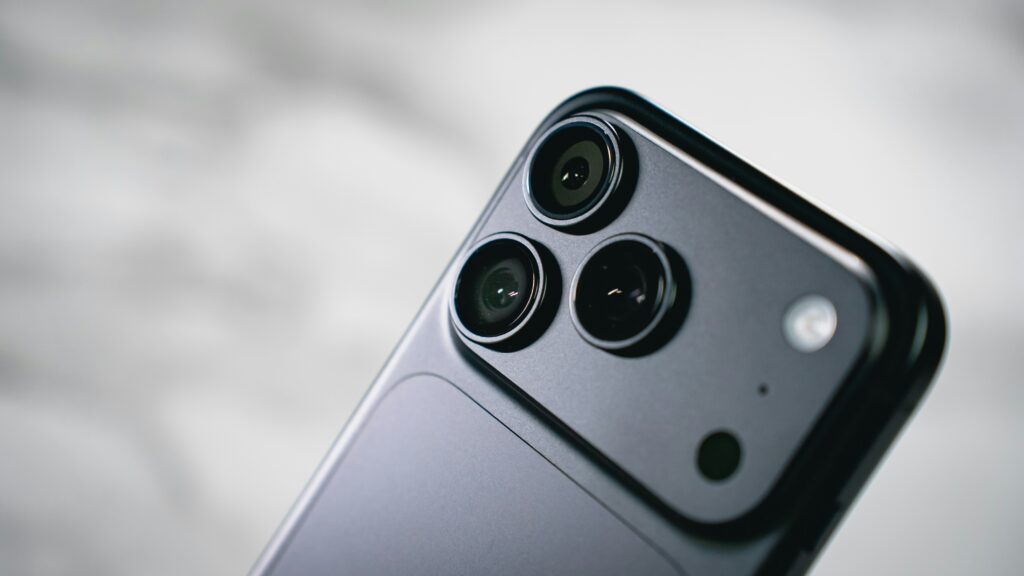 Het vervangen van de accu van een iPhone 18 Pro gaat je meer geld kosten dan eerst. Verder gaat ook de prijs voor AppleCare+ gaan omhoog.
